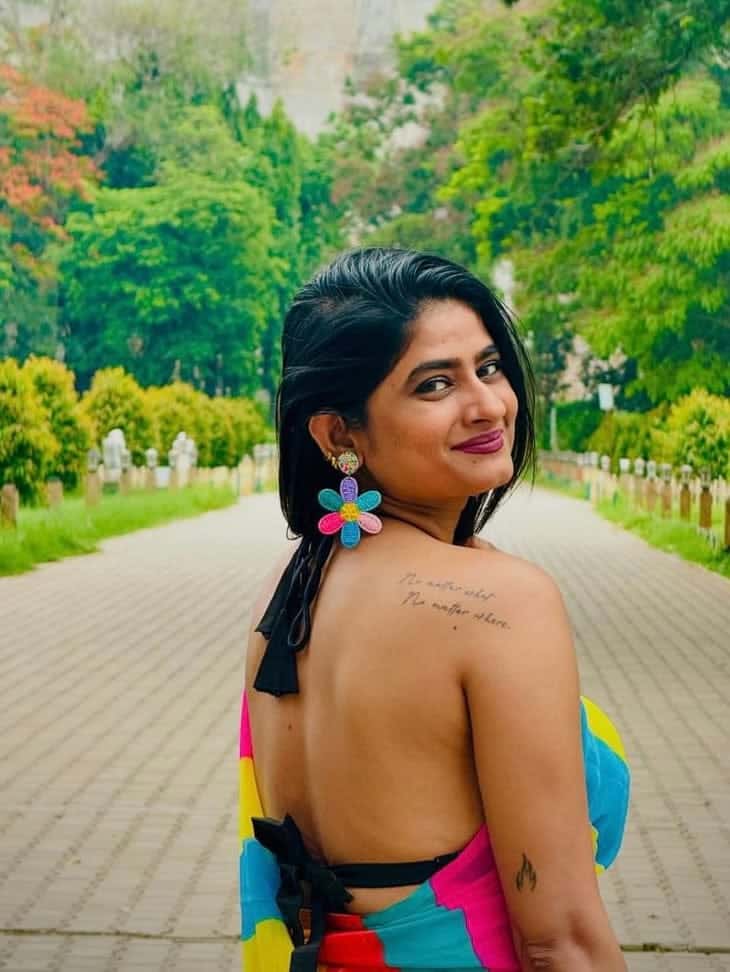 Rainbow Daisy Love Handmade Beaded Flower Earrings - Image 5